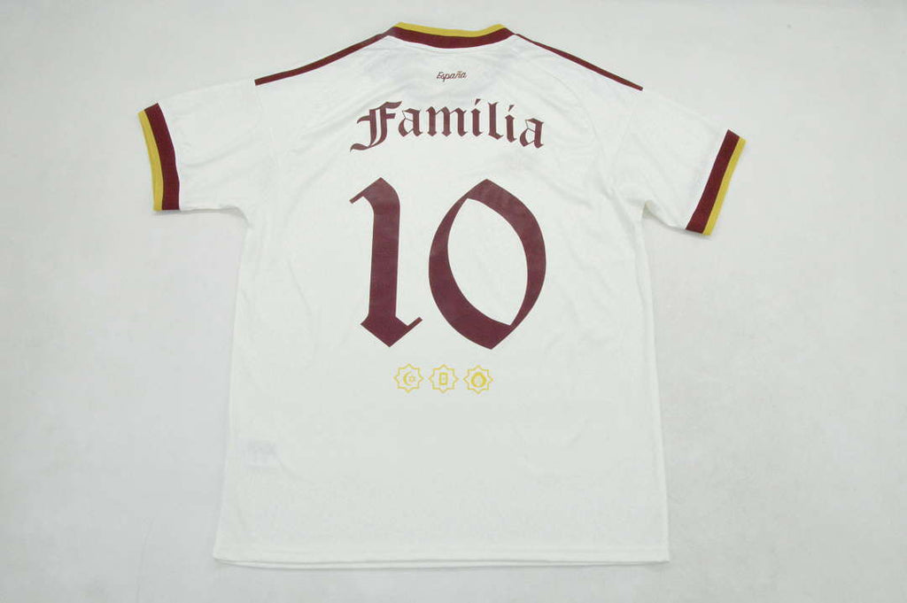 Selección Española x Dellafuente FC – Edición Especial 'Familia'
