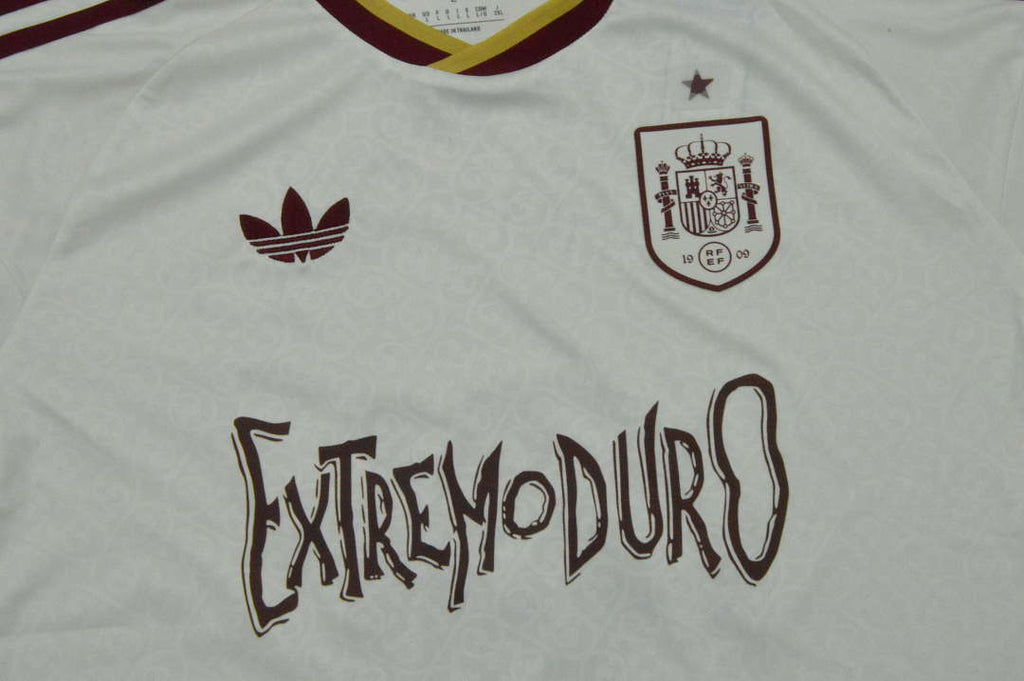 Selección Española x Extremoduro – Edición Especial 'Iros Todos a...'