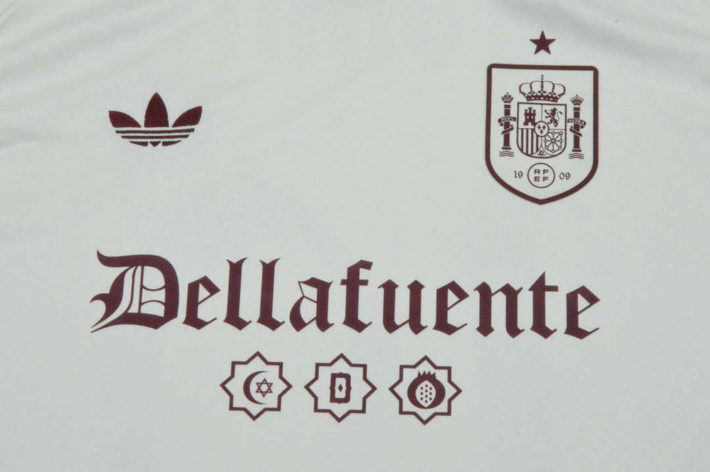 Selección Española x Dellafuente FC – Edición Especial 'Familia'