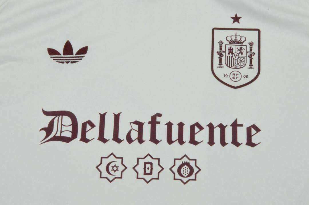Selección Española x Dellafuente FC – Edición Especial 'Familia'