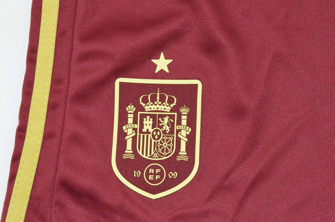 Kit Infantil Selección Española x Quevedo – Edición 'El Baifo' (Camiseta + Pantalón)
